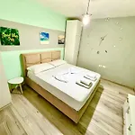 Chic Studio Downtown Tirana